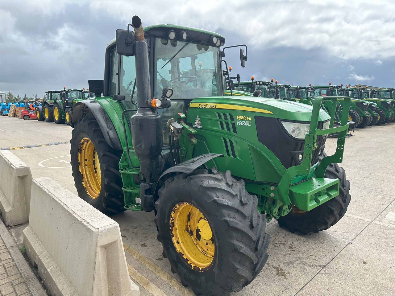 John Deere 6130M - Trator: foto 5 John Deere 6130M - Trator: foto 5