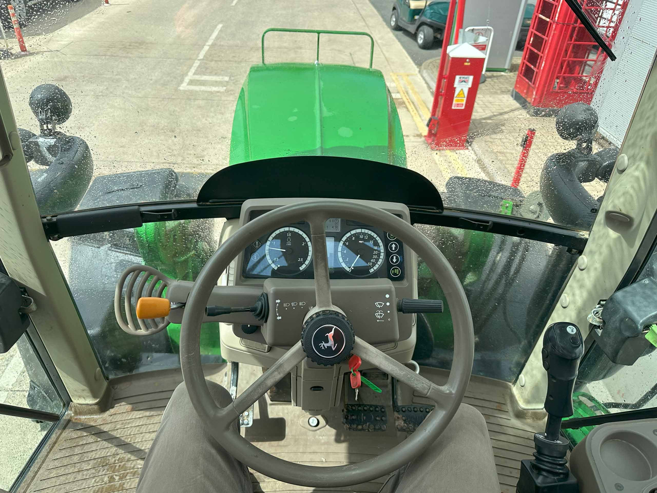 Trator John Deere 6130M: foto 16