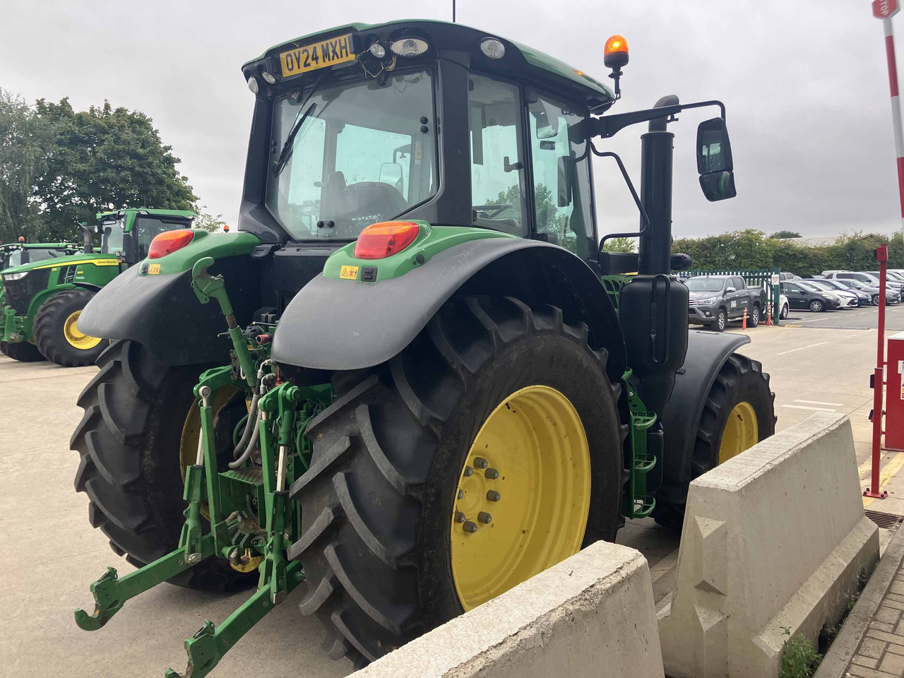 John Deere 6140M - Trator: foto 5 John Deere 6140M - Trator: foto 5