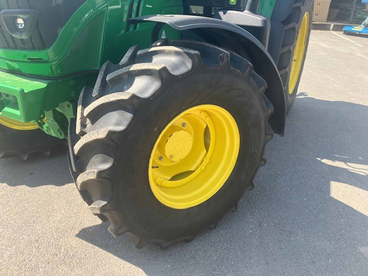 John Deere 6140M - Trator: foto 5 John Deere 6140M - Trator: foto 5