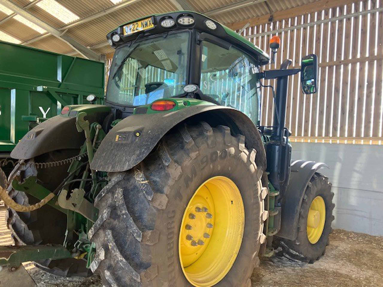 John Deere 6215R - Trator: foto 5 John Deere 6215R - Trator: foto 5