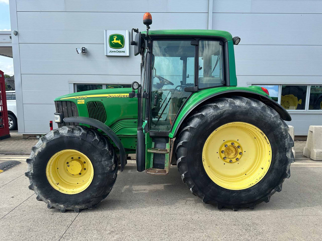 John Deere 6420S - Trator: foto 2 John Deere 6420S - Trator: foto 2