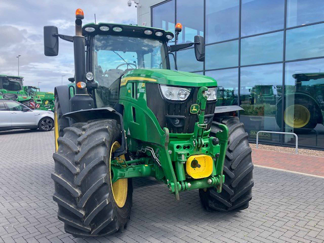John Deere 6R 155 - Trator: foto 1 John Deere 6R 155 - Trator: foto 1