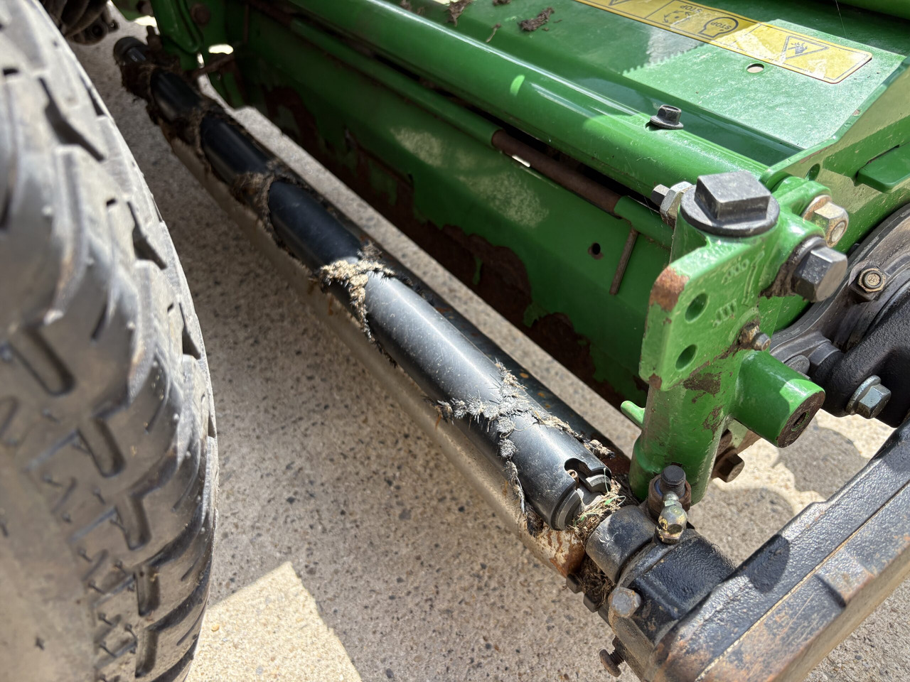 Locação de  John Deere 7200A Triple Mower John Deere 7200A Triple Mower: foto 8 Locação de  John Deere 7200A Triple Mower John Deere 7200A Triple Mower: foto 8