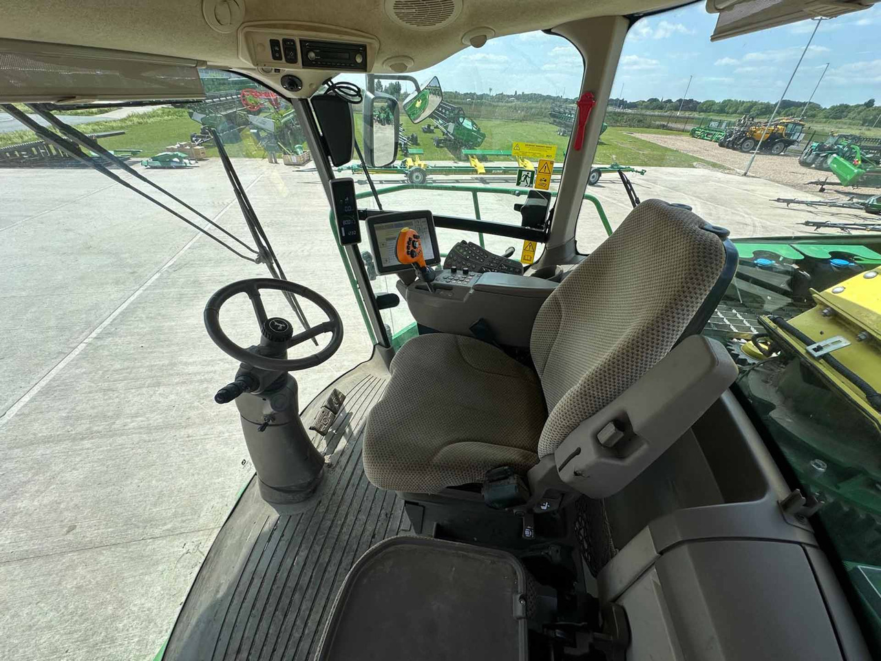 John Deere 9700i - Picadora de forragem automotriz: foto 2 John Deere 9700i - Picadora de forragem automotriz: foto 2