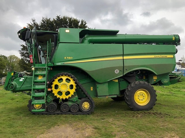 John Deere S780 - Ceifeira debulhadora: foto 1 John Deere S780 - Ceifeira debulhadora: foto 1