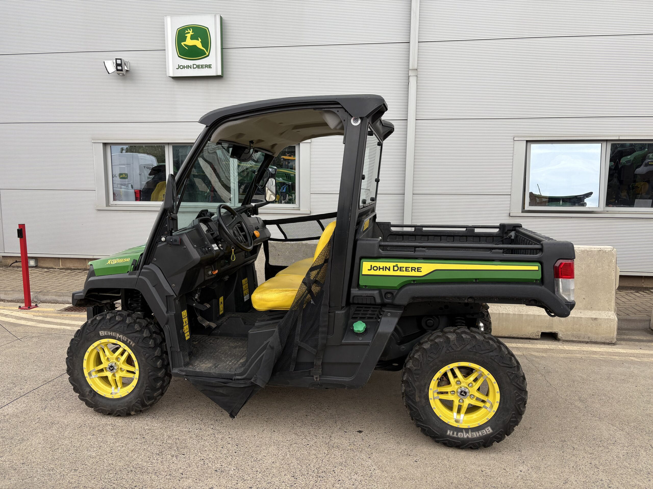 Quadriciclo John Deere XUV865M Gator: foto 1