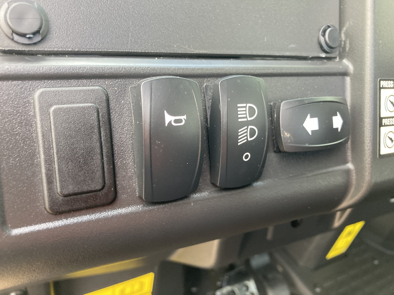 Quadriciclo nuevo John Deere XUV875M Gator: foto 15