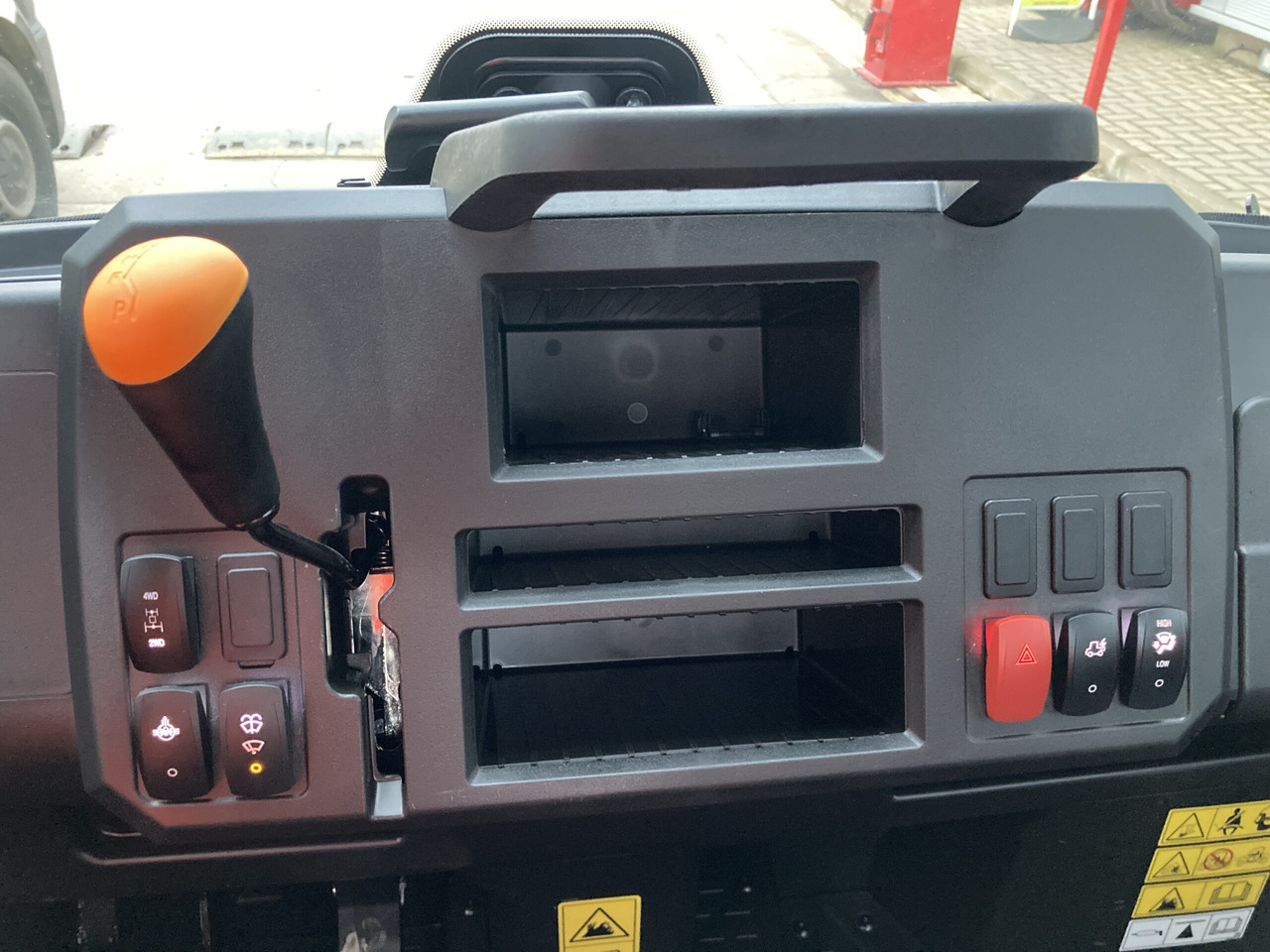 Quadriciclo John Deere XUV875M Gator: foto 15