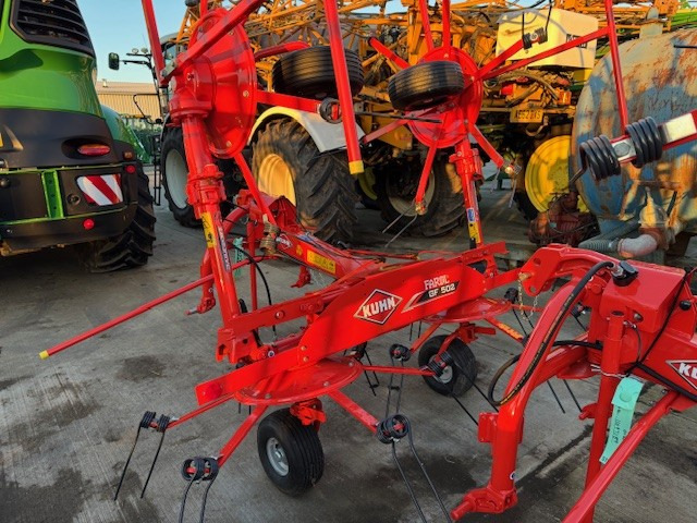Ancinho enleirador nuevo Kuhn GF502 Tedder: foto 6