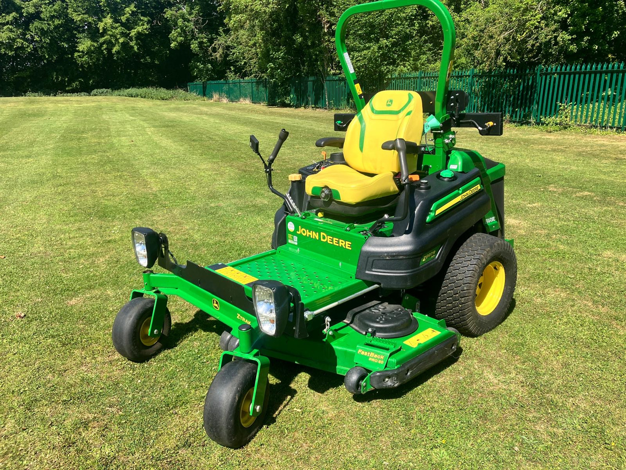 John Deere Z997R Z-Turn Mower - Máquina de outro: foto 1 John Deere Z997R Z-Turn Mower - Máquina de outro: foto 1