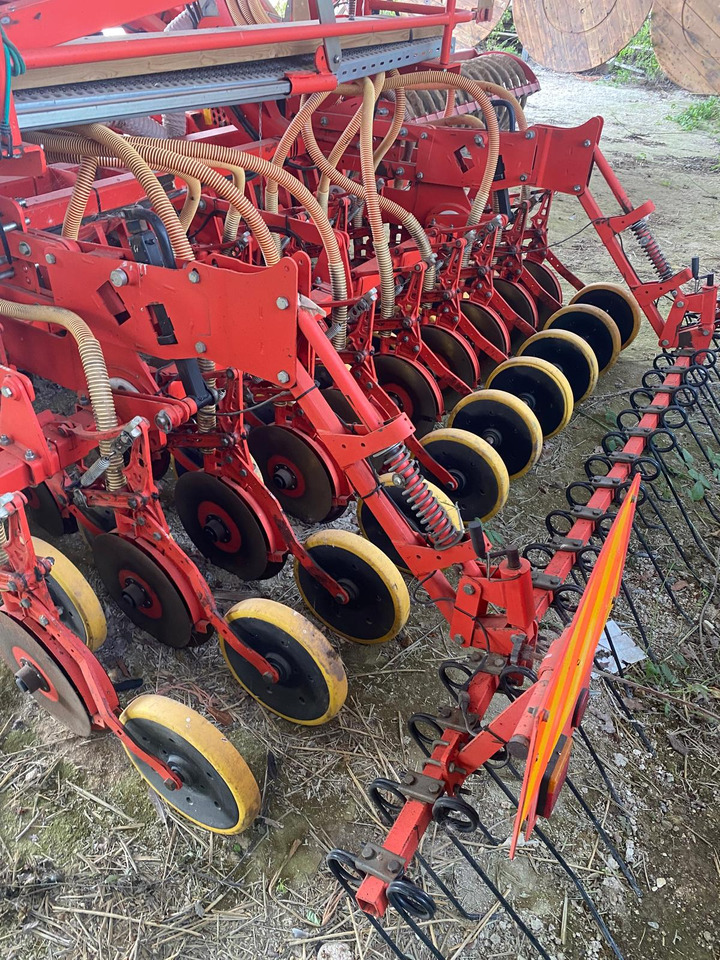 Maschio Alitalia 3mtr drill with 3mtr Power Harrow - Semeadora combinada: foto 3 Maschio Alitalia 3mtr drill with 3mtr Power Harrow - Semeadora combinada: foto 3