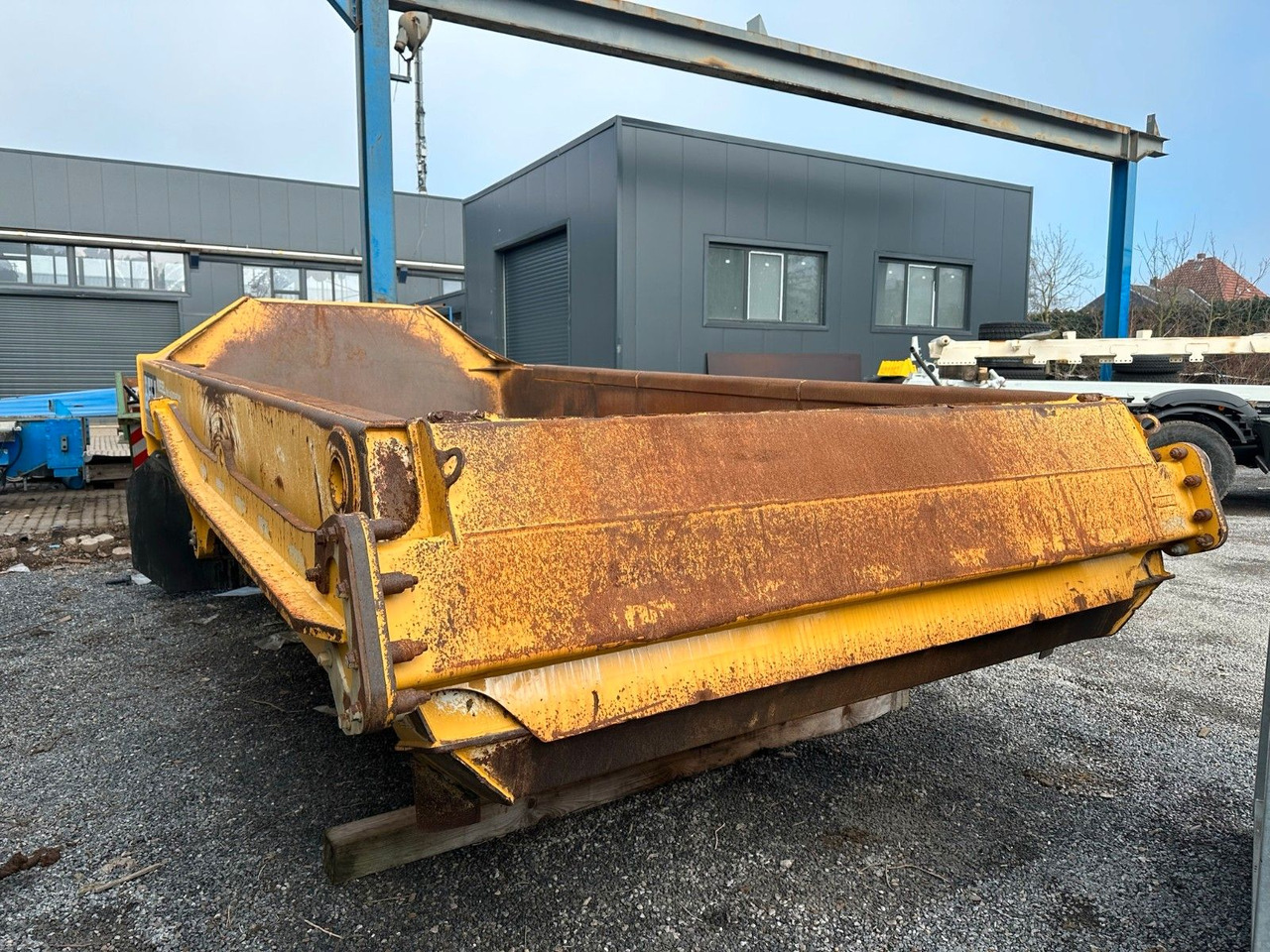 Bell B 25 E Dumper Mulden Kipper Aufbau - Carroçaria para caminhões basculantes: foto 4 Bell B 25 E Dumper Mulden Kipper Aufbau - Carroçaria para caminhões basculantes: foto 4