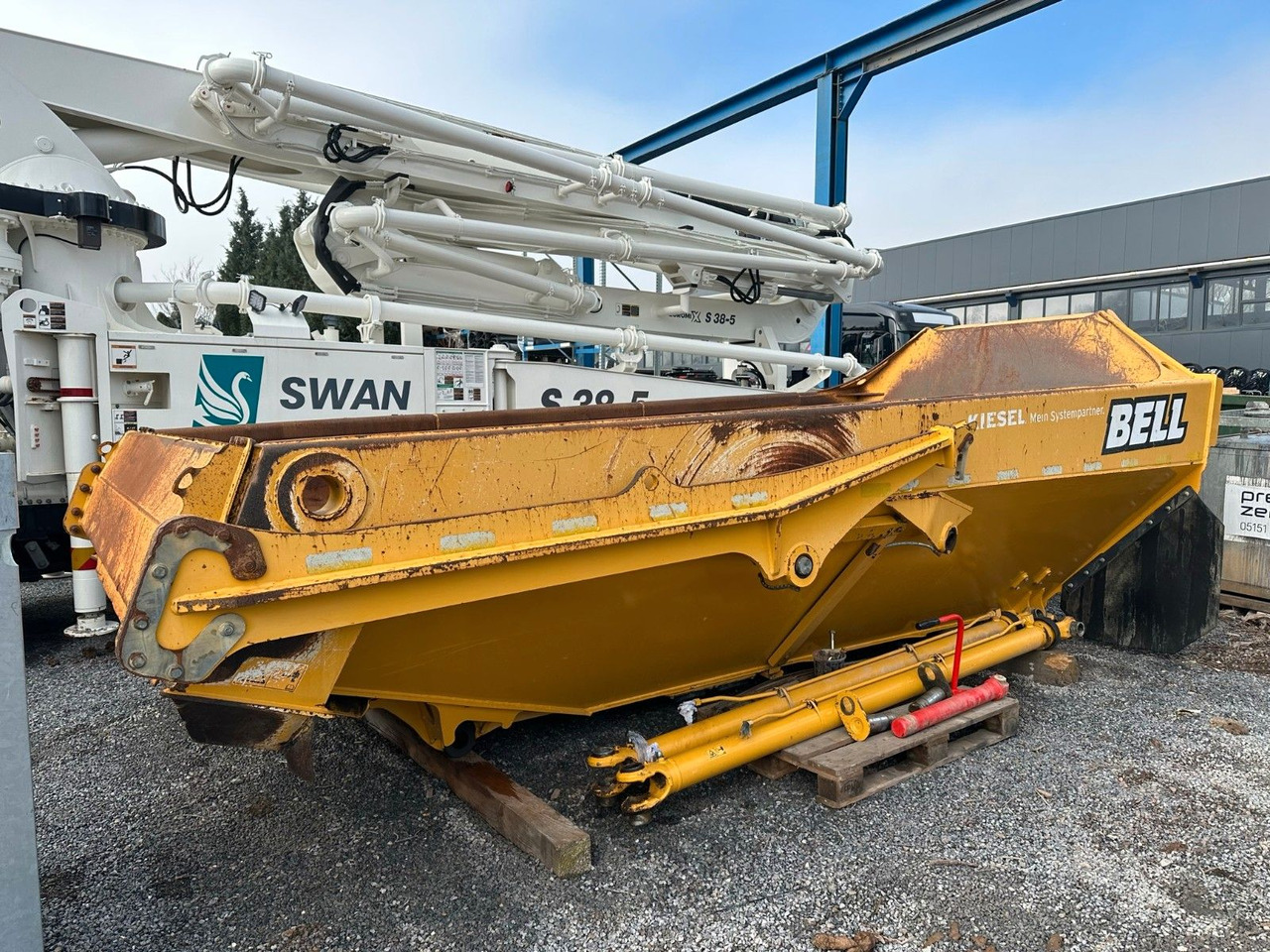 Bell B 25 E Dumper Mulden Kipper Aufbau - Carroçaria para caminhões basculantes: foto 3 Bell B 25 E Dumper Mulden Kipper Aufbau - Carroçaria para caminhões basculantes: foto 3