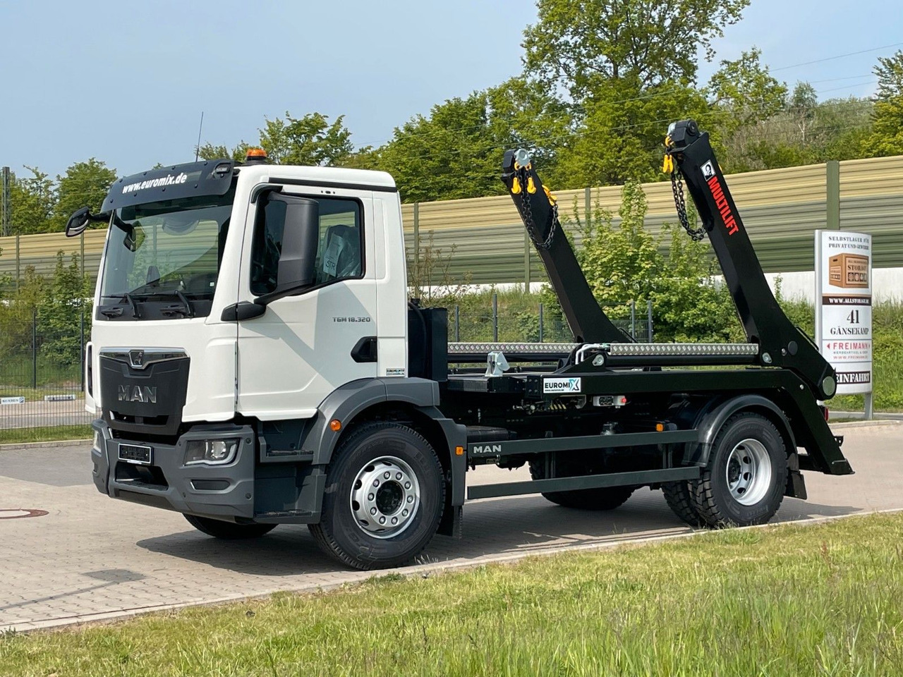 MAN TGM 18.320 4x2 Euro 6e Hiab Multilift Futura 12 - Caminhão basculante, Caminhão grua: foto 2 MAN TGM 18.320 4x2 Euro 6e Hiab Multilift Futura 12 - Caminhão basculante, Caminhão grua: foto 2
