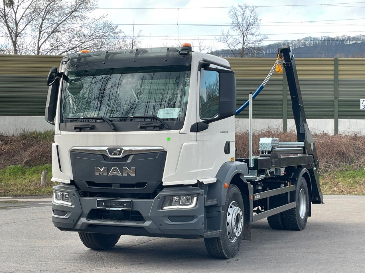 MAN TGM 18.320 4x2 Euro 6e Hyva Absetzkipper - Caminhão basculante, Caminhão grua: foto 2 MAN TGM 18.320 4x2 Euro 6e Hyva Absetzkipper - Caminhão basculante, Caminhão grua: foto 2
