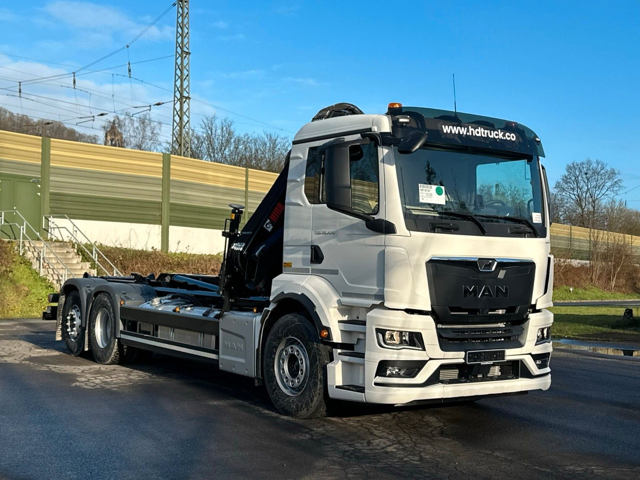 Caminhão polibenne, Caminhão grua MAN TGS 26.470 6x2 Abrollkipper + Kran Hiab 138-3: foto 8