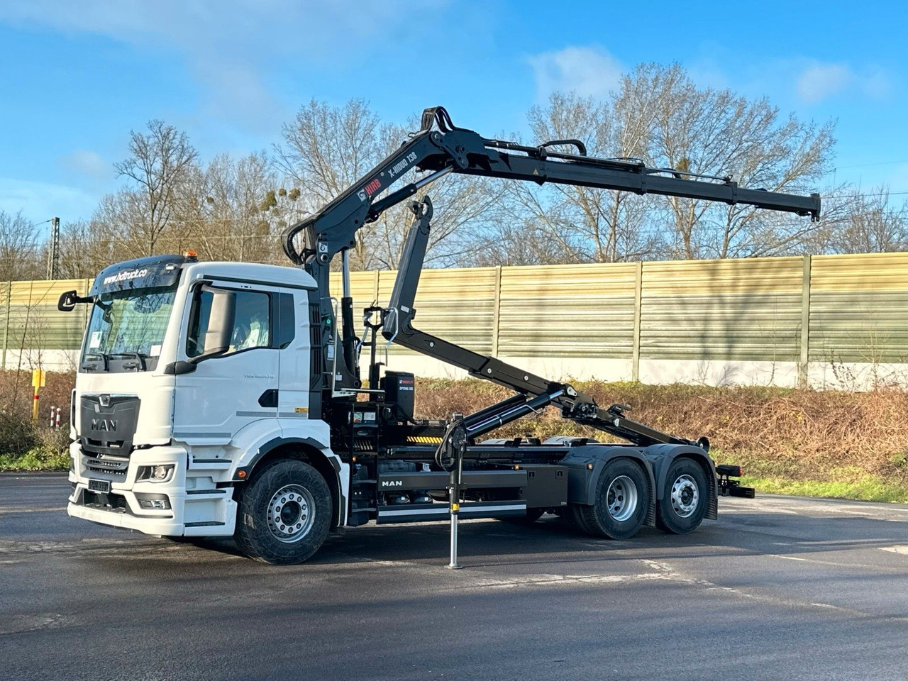 Caminhão polibenne, Caminhão grua MAN TGS 26.470 6x2 Abrollkipper + Kran Hiab 138-3: foto 10