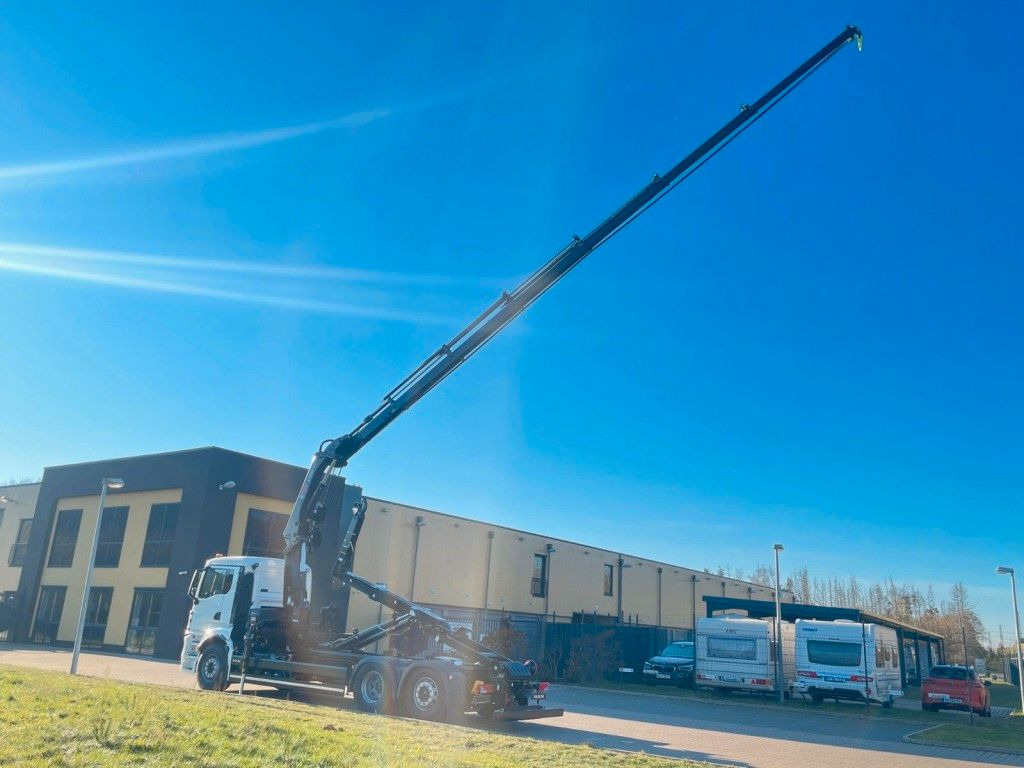 MAN TGS 26.470 6x2 Abrollkipper + Kran Hiab 228-6 - Caminhão polibenne, Caminhão grua: foto 4 MAN TGS 26.470 6x2 Abrollkipper + Kran Hiab 228-6 - Caminhão polibenne, Caminhão grua: foto 4