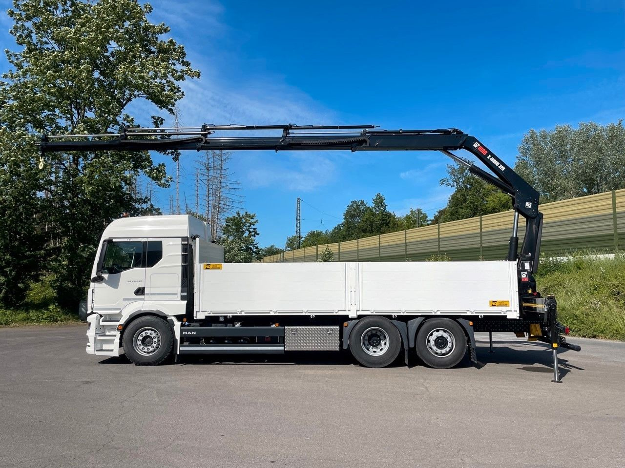 MAN TGS 26.480 6X2 Euro6 Retarder HIAB 228 - 4 - Caminhão grua: foto 3 MAN TGS 26.480 6X2 Euro6 Retarder HIAB 228 - 4 - Caminhão grua: foto 3