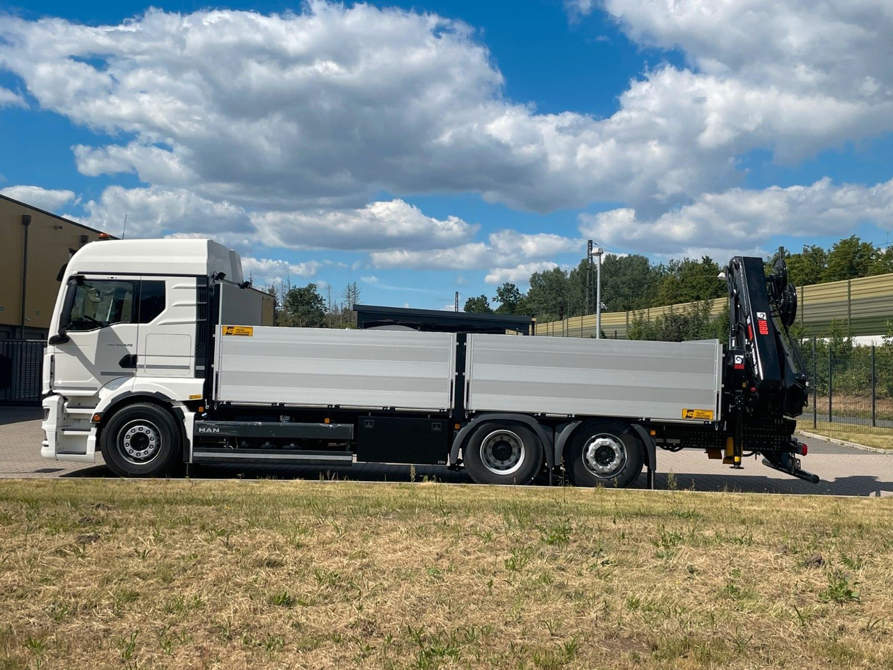 MAN TGS 26.480 /6X2 Euro6 Retarder HIAB 228 - 6 - Camião de caixa aberta/ Plataforma, Caminhão grua: foto 4 MAN TGS 26.480 /6X2 Euro6 Retarder HIAB 228 - 6 - Camião de caixa aberta/ Plataforma, Caminhão grua: foto 4