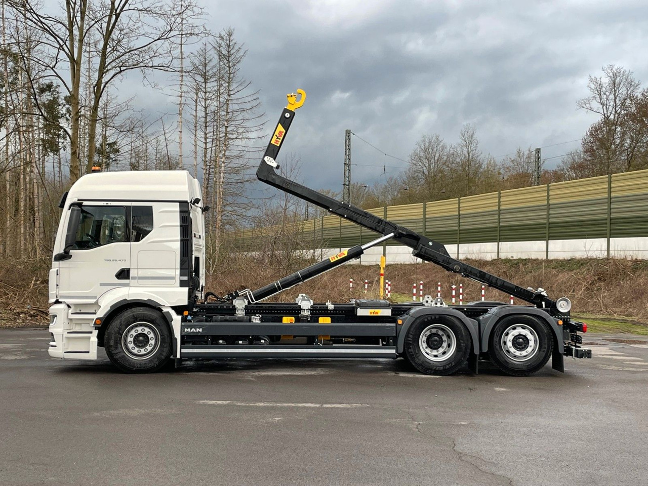 MAN TGS 26.480 6x2 Retarder Hyva 20-60 Abrollkipper - Caminhão polibenne: foto 3 MAN TGS 26.480 6x2 Retarder Hyva 20-60 Abrollkipper - Caminhão polibenne: foto 3