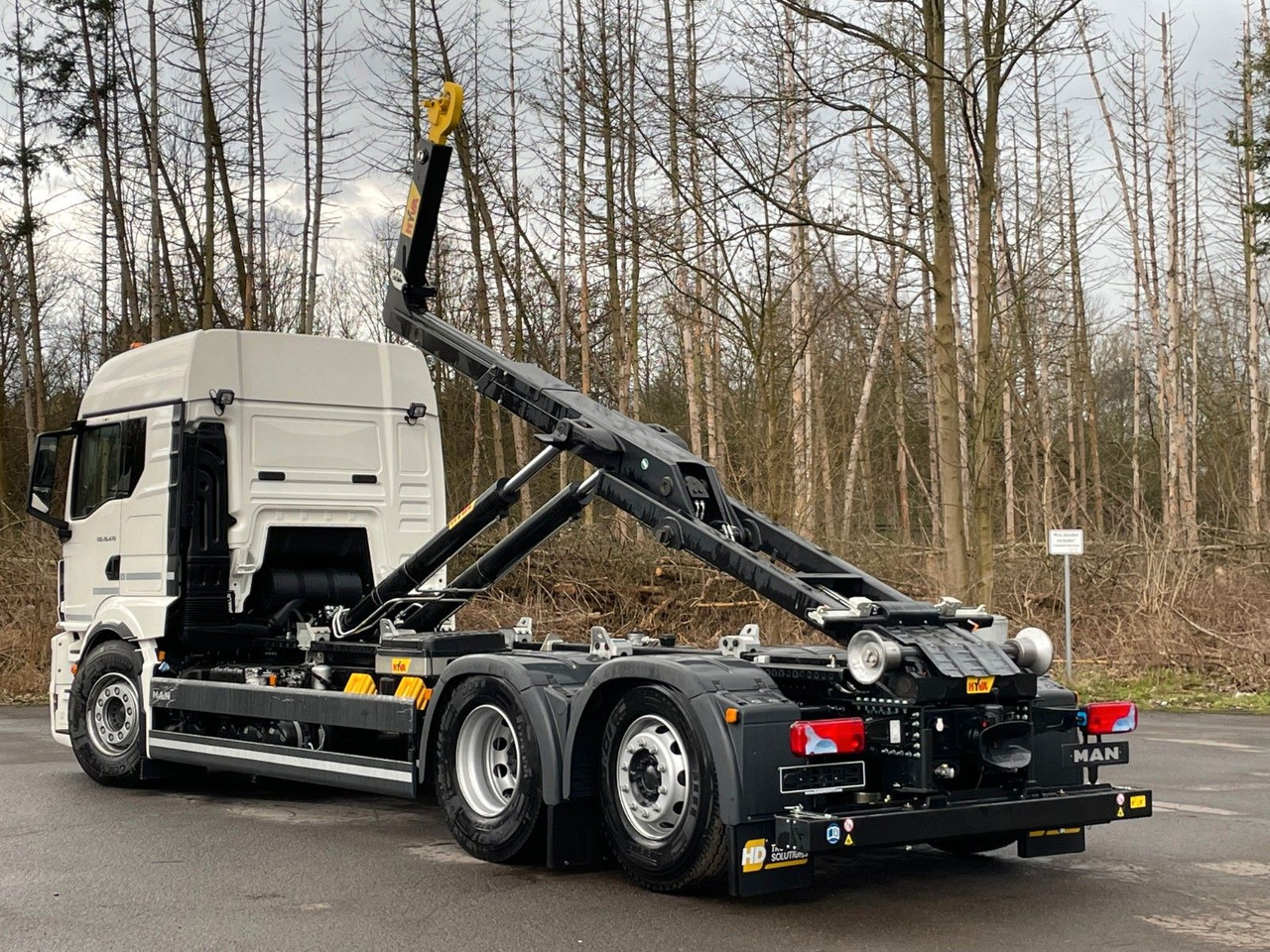 MAN TGS 26.480 6x2 Retarder Hyva 20-60 Abrollkipper - Caminhão polibenne: foto 4 MAN TGS 26.480 6x2 Retarder Hyva 20-60 Abrollkipper - Caminhão polibenne: foto 4