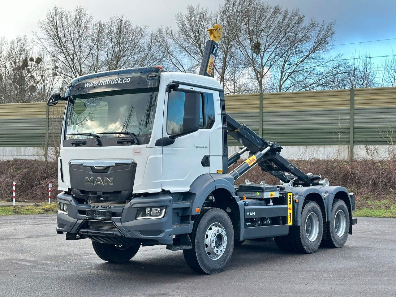 MAN TGS 33.440 6x4 Euro6e Abrollkipper Hyva - Caminhão polibenne, Caminhão grua: foto 1 MAN TGS 33.440 6x4 Euro6e Abrollkipper Hyva - Caminhão polibenne, Caminhão grua: foto 1