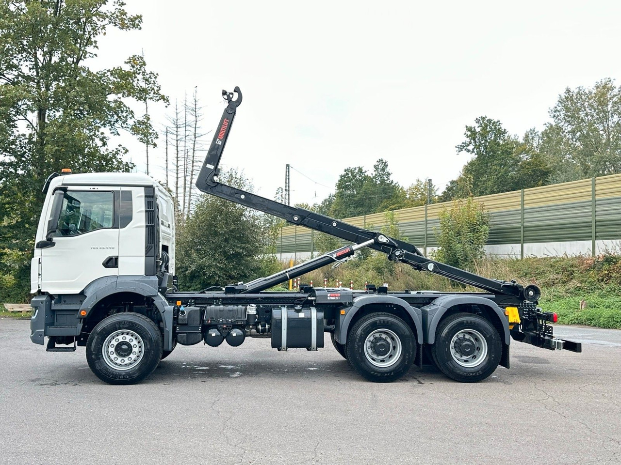 MAN TGS 33.440 6x4 Euro6e MultiLift 21S59 - Caminhão polibenne, Caminhão grua: foto 3 MAN TGS 33.440 6x4 Euro6e MultiLift 21S59 - Caminhão polibenne, Caminhão grua: foto 3