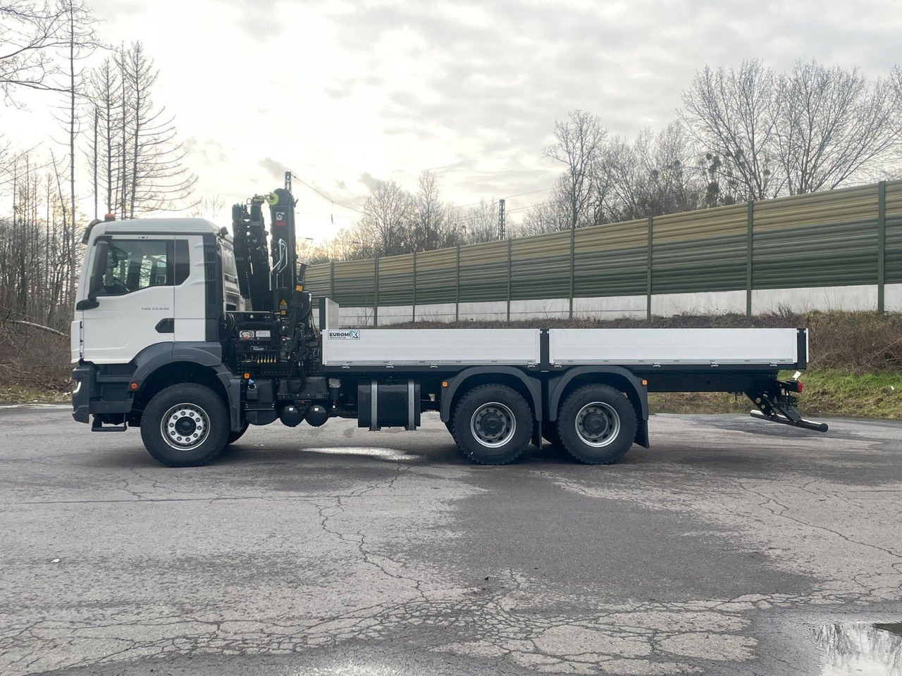 MAN TGS 33.440 6x4 Kran HIAB 138-3 - Caminhão grua: foto 4 MAN TGS 33.440 6x4 Kran HIAB 138-3 - Caminhão grua: foto 4