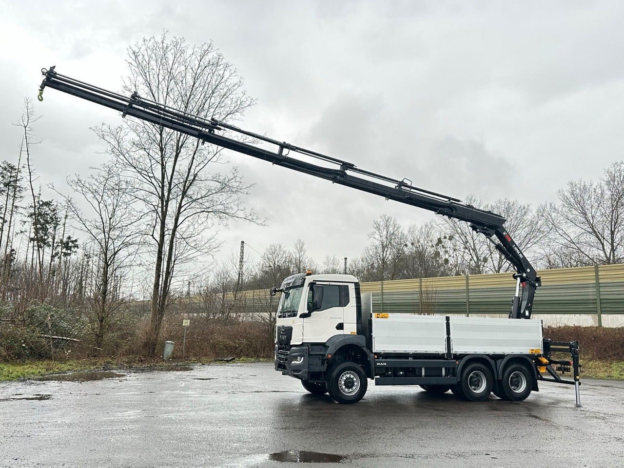 MAN TGS 33.440 6x6 Kran HIAB X-HiPro 302 E 6 - Caminhão grua: foto 1 MAN TGS 33.440 6x6 Kran HIAB X-HiPro 302 E 6 - Caminhão grua: foto 1
