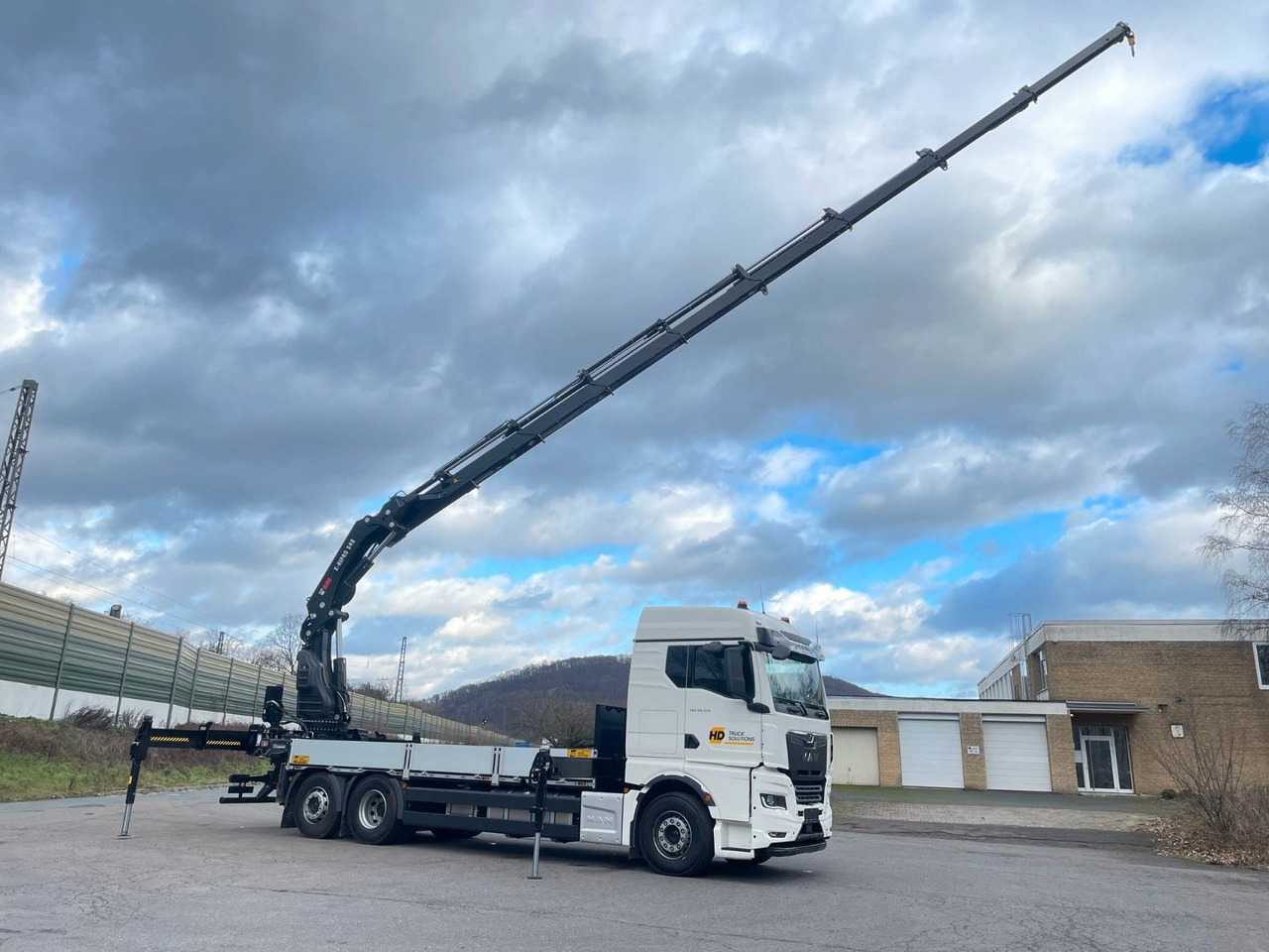 MAN TGX 26.520 TG3 Retarder / 6X2 Hiab 548 E 8 - Caminhão grua: foto 1 MAN TGX 26.520 TG3 Retarder / 6X2 Hiab 548 E 8 - Caminhão grua: foto 1