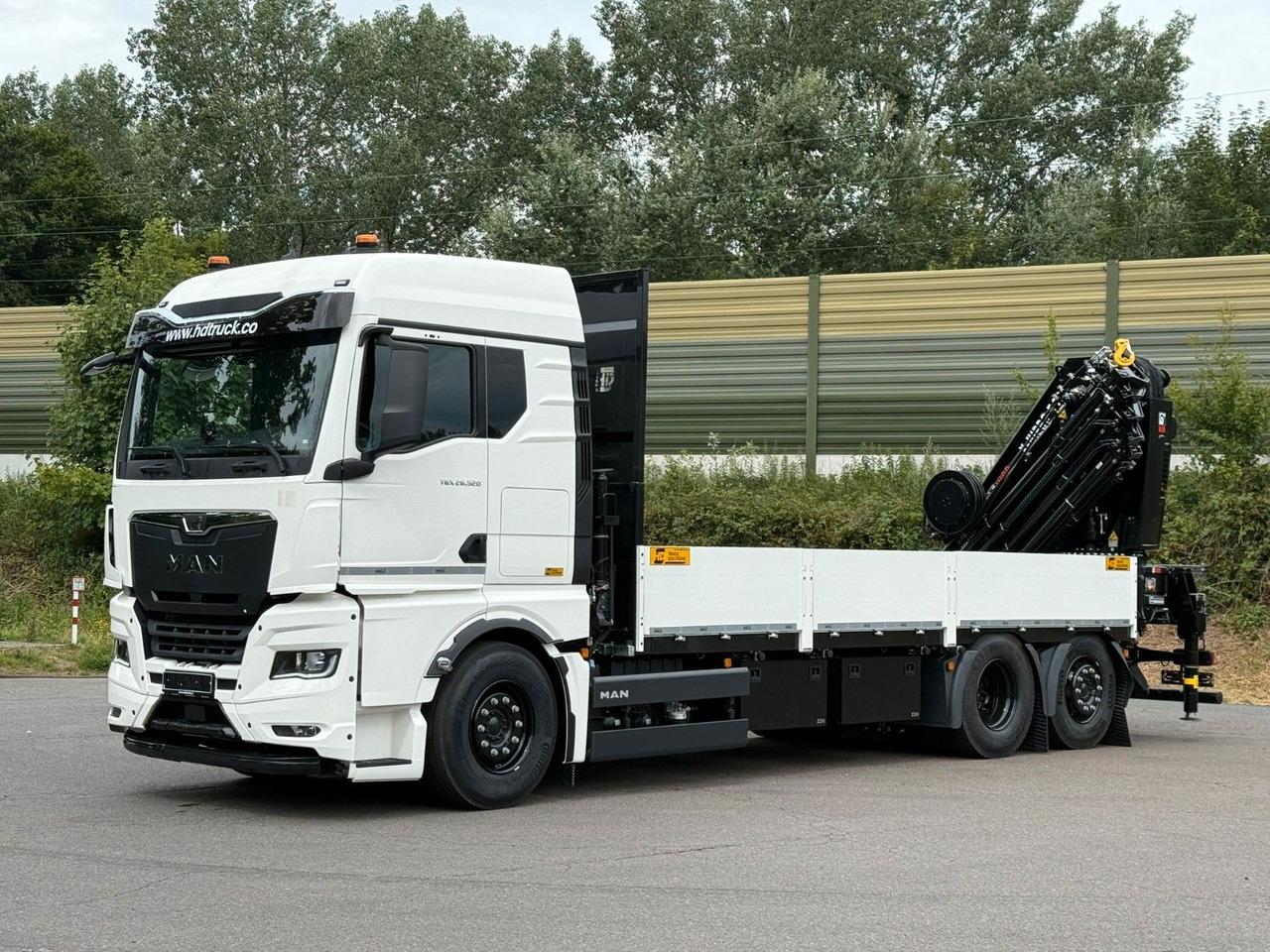 MAN TGX 26.520 TG3 Retarder / 6X2 Hiab 548 E 8 - Caminhão grua: foto 2 MAN TGX 26.520 TG3 Retarder / 6X2 Hiab 548 E 8 - Caminhão grua: foto 2