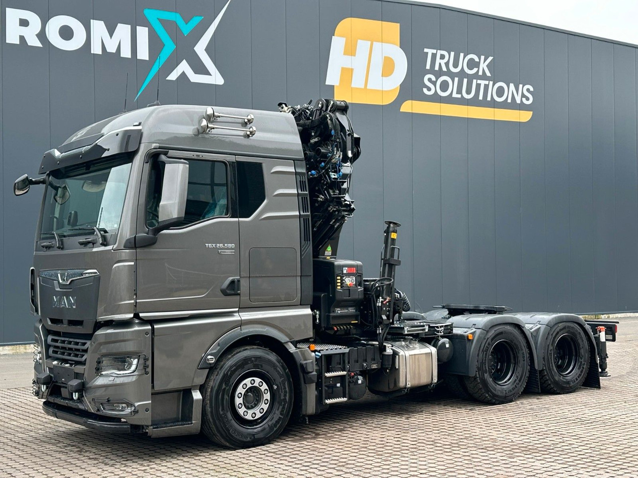 MAN TGX 26.580 6x4 Kran Hiab 302-6 + Jib-4 - Caminhão grua: foto 4 MAN TGX 26.580 6x4 Kran Hiab 302-6 + Jib-4 - Caminhão grua: foto 4
