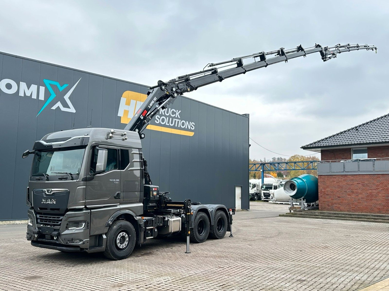 MAN TGX 26.580 6x4 Kran Hiab 302-6 + Jib-4 - Caminhão grua: foto 3 MAN TGX 26.580 6x4 Kran Hiab 302-6 + Jib-4 - Caminhão grua: foto 3