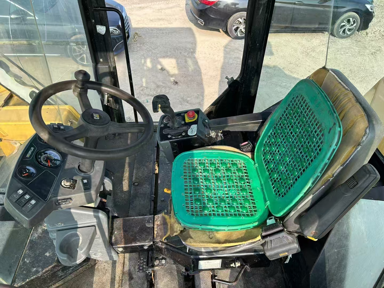 CATERPILLAR CB564D - Compactador de asfalto: foto 5 CATERPILLAR CB564D - Compactador de asfalto: foto 5