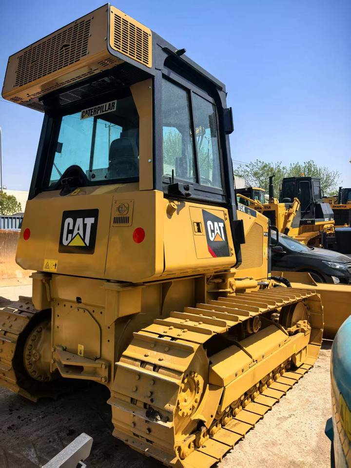 CATERPILLAR D5K - Buldôzer: foto 4 CATERPILLAR D5K - Buldôzer: foto 4