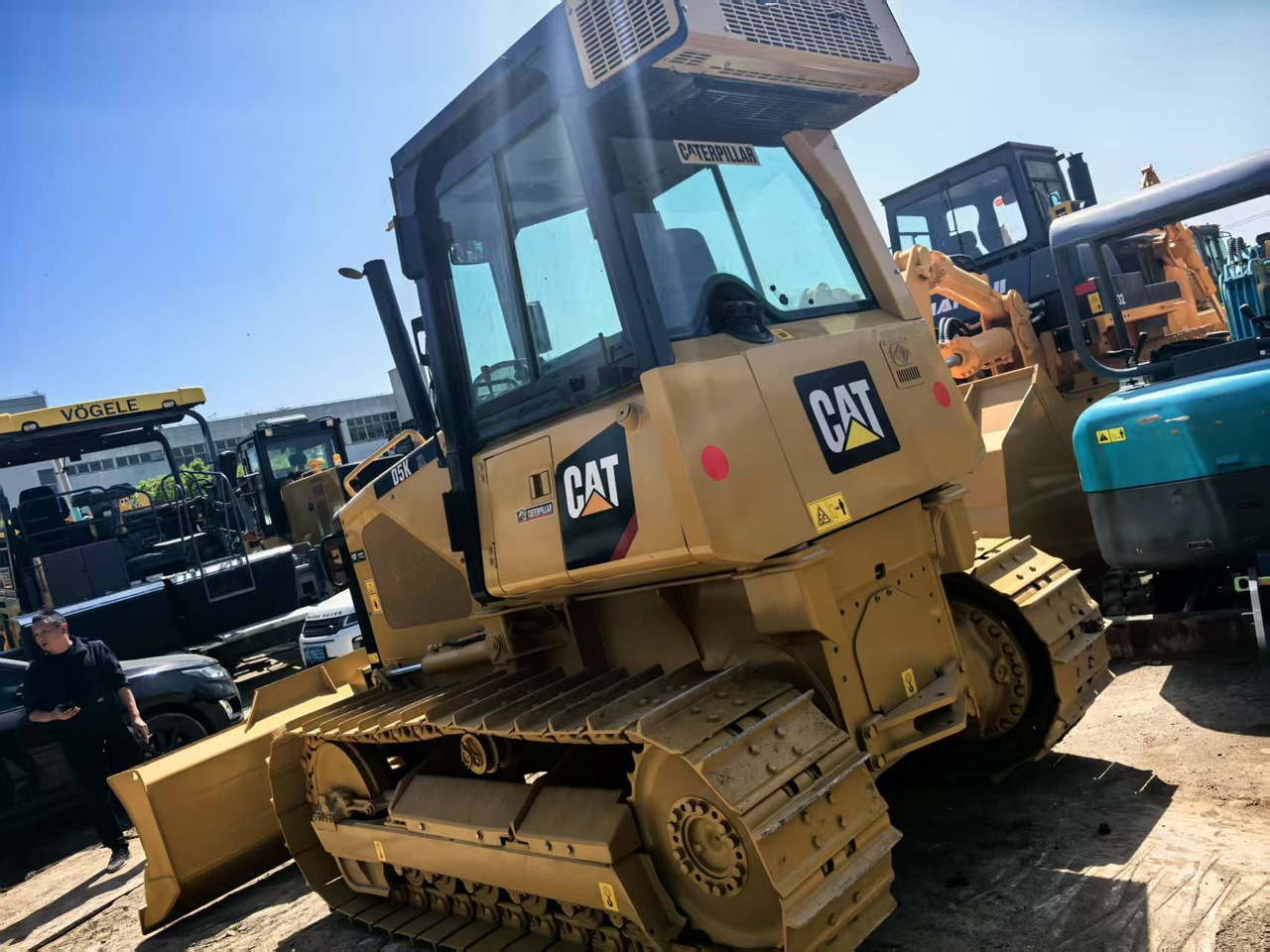 CATERPILLAR D5K - Buldôzer: foto 3 CATERPILLAR D5K - Buldôzer: foto 3