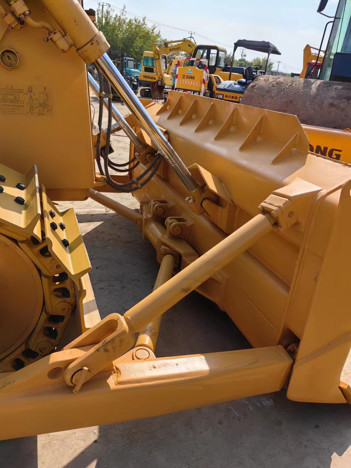 CATERPILLAR D6G2 - Buldôzer: foto 5 CATERPILLAR D6G2 - Buldôzer: foto 5