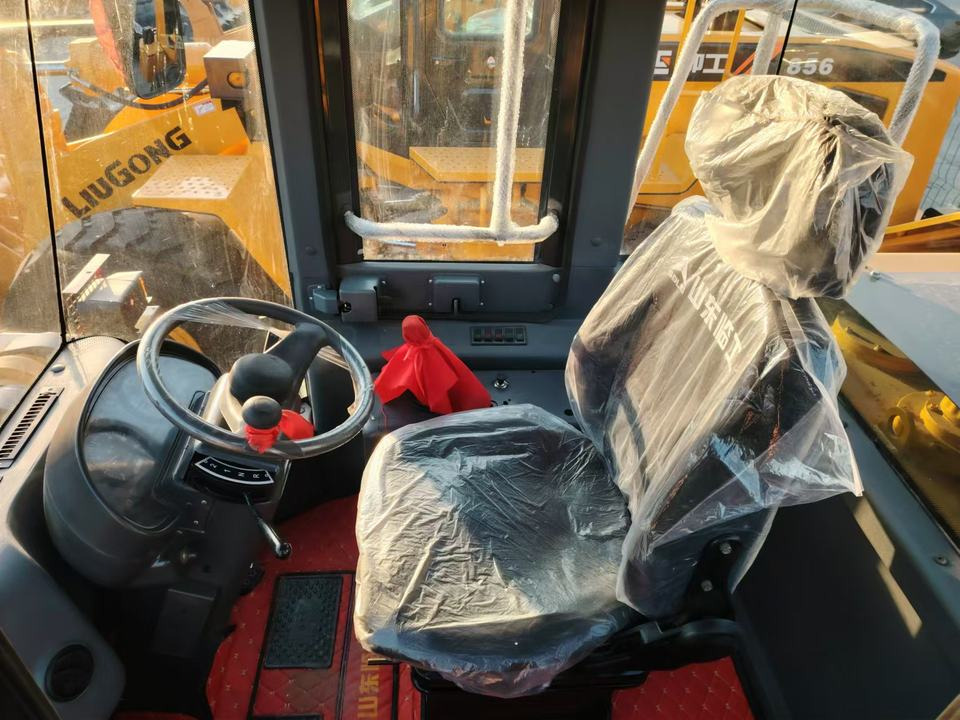 China SDLG 5ton Wheel Loader LG958F Front End Loader , diesel Engine Payloader 4*4 Truck Loader LG958F LW600 CLG856 - Carregadeira de rodas: foto 4 China SDLG 5ton Wheel Loader LG958F Front End Loader , diesel Engine Payloader 4*4 Truck Loader LG958F LW600 CLG856 - Carregadeira de rodas: foto 4