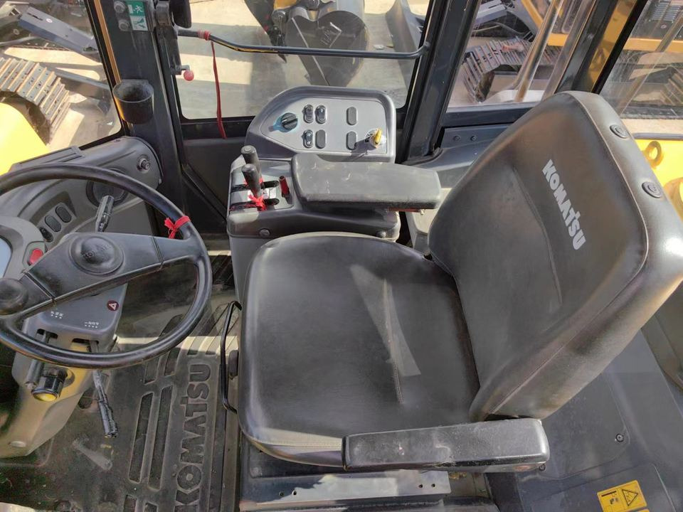 Japan Made Original Komatsu Wa380z-6 Wheel Loader, WA380Z Cheap Used 5ton Payloader Price Low in China - Carregadeira de rodas: foto 5 Japan Made Original Komatsu Wa380z-6 Wheel Loader, WA380Z Cheap Used 5ton Payloader Price Low in China - Carregadeira de rodas: foto 5