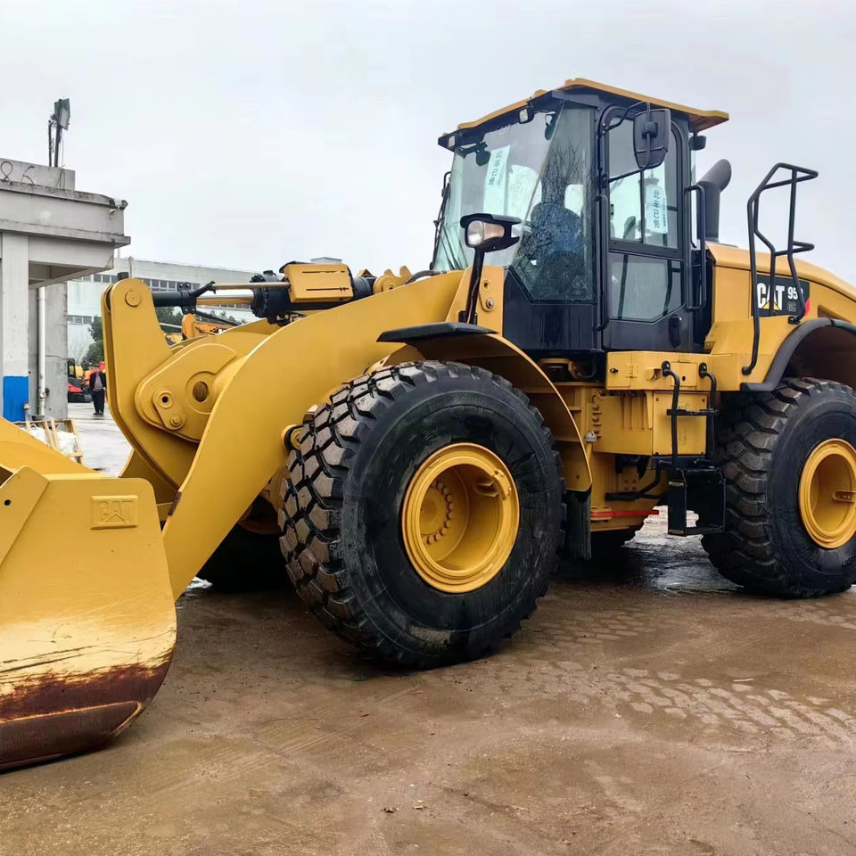Low Price Sale! Used CAT 950GC Wheel Loader Original Front End Loader 950GC Loader in Shanghai China - Carregadeira de rodas: foto 1 Low Price Sale! Used CAT 950GC Wheel Loader Original Front End Loader 950GC Loader in Shanghai China - Carregadeira de rodas: foto 1