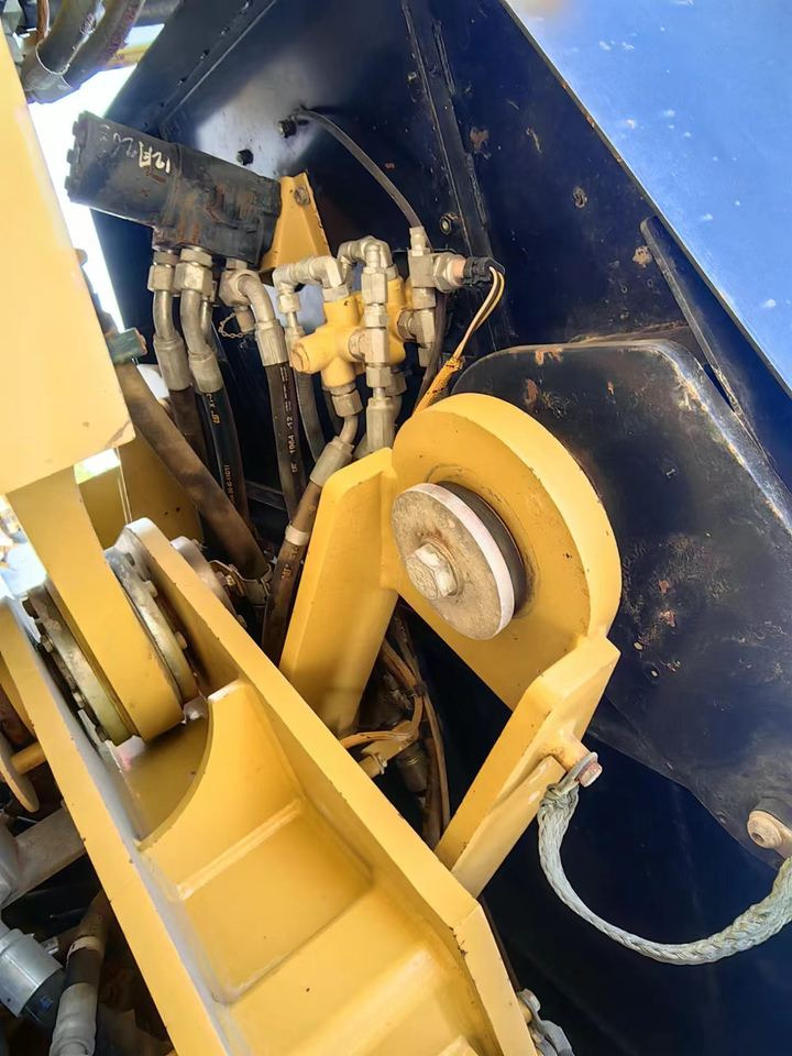Original CAT Used CAT 950GC Wheel Loader Caterpillar 950GC CAT Loader Low Service Time - Carregadeira de rodas: foto 4 Original CAT Used CAT 950GC Wheel Loader Caterpillar 950GC CAT Loader Low Service Time - Carregadeira de rodas: foto 4