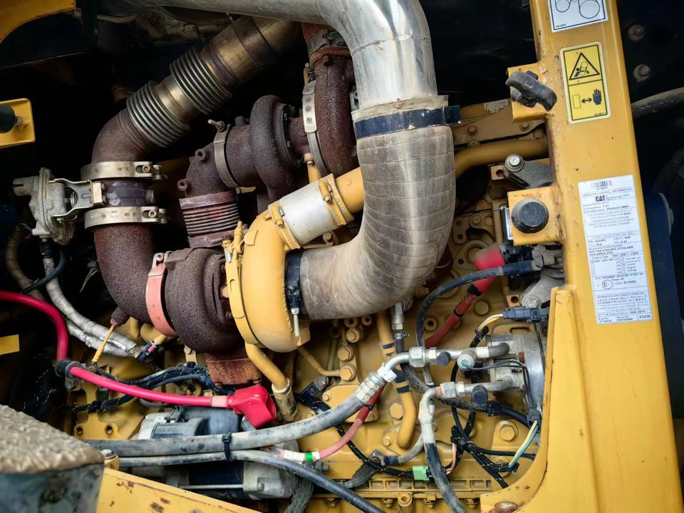 Second Hand Caterpillar CAT 950GC 5 Ton Wheel Loader USED CAT 950 Wheel Loaders in Low Price for Hot Sale - Carregadeira de rodas: foto 2 Second Hand Caterpillar CAT 950GC 5 Ton Wheel Loader USED CAT 950 Wheel Loaders in Low Price for Hot Sale - Carregadeira de rodas: foto 2