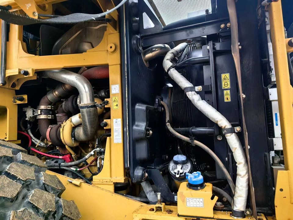 Second Hand Caterpillar CAT 950GC Wheel Loader Used CAT 950GC Wheel Loaders 950GC in Low Price for Hot Sale - Carregadeira de rodas: foto 3 Second Hand Caterpillar CAT 950GC Wheel Loader Used CAT 950GC Wheel Loaders 950GC in Low Price for Hot Sale - Carregadeira de rodas: foto 3