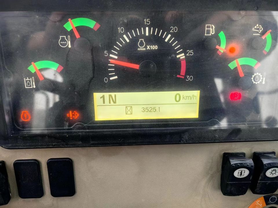 Second Hand Caterpillar CAT 950GC Wheel Loader Used CAT 950GC Wheel Loaders 950GC in Low Price for Hot Sale - Carregadeira de rodas: foto 4 Second Hand Caterpillar CAT 950GC Wheel Loader Used CAT 950GC Wheel Loaders 950GC in Low Price for Hot Sale - Carregadeira de rodas: foto 4