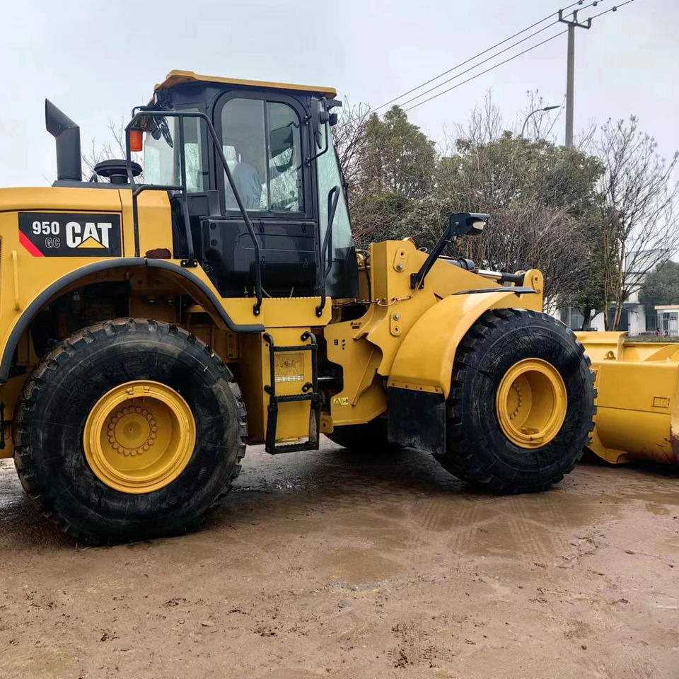 Second Hand Caterpillar CAT 950GC Wheel Loader Used CAT 950GC Wheel Loaders 950GC in Low Price for Hot Sale - Carregadeira de rodas: foto 1 Second Hand Caterpillar CAT 950GC Wheel Loader Used CAT 950GC Wheel Loaders 950GC in Low Price for Hot Sale - Carregadeira de rodas: foto 1