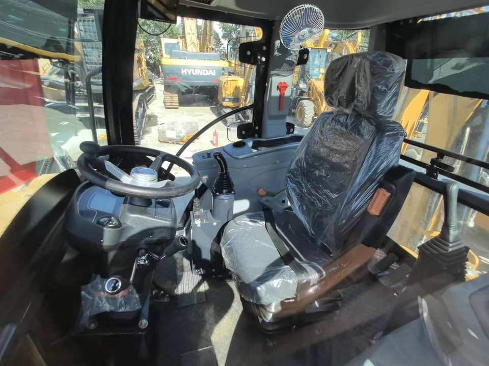 Used Caterpillar 2024 Year Low Hours 420f 420f2 420e 416e Secondhand Cat 420f with 20 Hours in Stock - Retroescavadeira: foto 4 Used Caterpillar 2024 Year Low Hours 420f 420f2 420e 416e Secondhand Cat 420f with 20 Hours in Stock - Retroescavadeira: foto 4