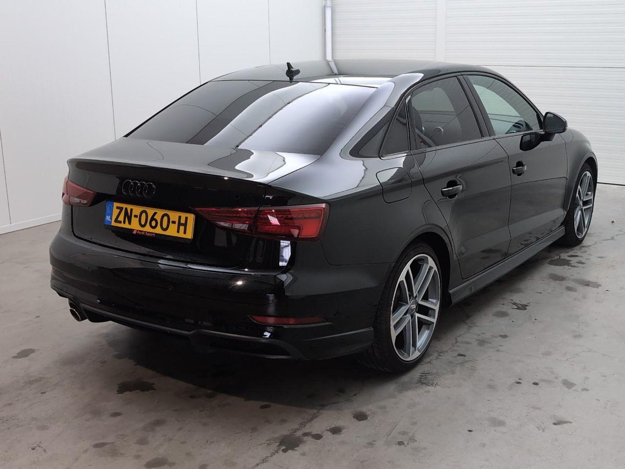 Audi A3 Limousine 30 TDI Sport S Line Edition | 2019 | 210.512 km | Automaat | ZN060H | NAP: Logisch - Sedã: foto 4 Audi A3 Limousine 30 TDI Sport S Line Edition | 2019 | 210.512 km | Automaat | ZN060H | NAP: Logisch - Sedã: foto 4