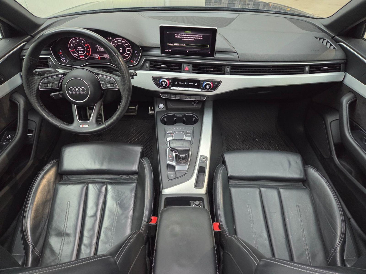 Audi A4 Avant 2.0 TFSI ultra Sport Pro Line S | 2017 | 251.737 km | Automaat | S449LX | NAP: Geen oordeel - Automóvel: foto 5 Audi A4 Avant 2.0 TFSI ultra Sport Pro Line S | 2017 | 251.737 km | Automaat | S449LX | NAP: Geen oordeel - Automóvel: foto 5